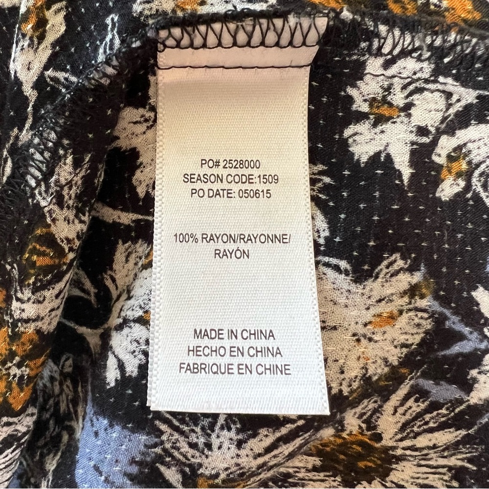 Splendid Black Button Down Blouse With Floral Pri… - image 6